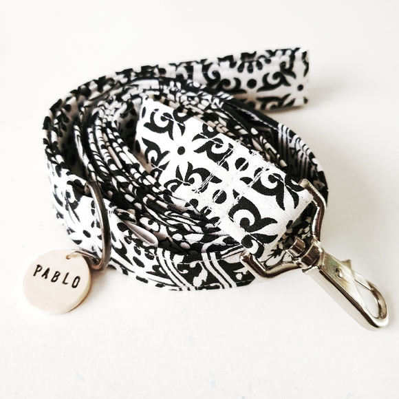 🐶 3 for $15 * Pablo's Cotton Dog Bow Tie & Leash Set - Picture 2 of 6